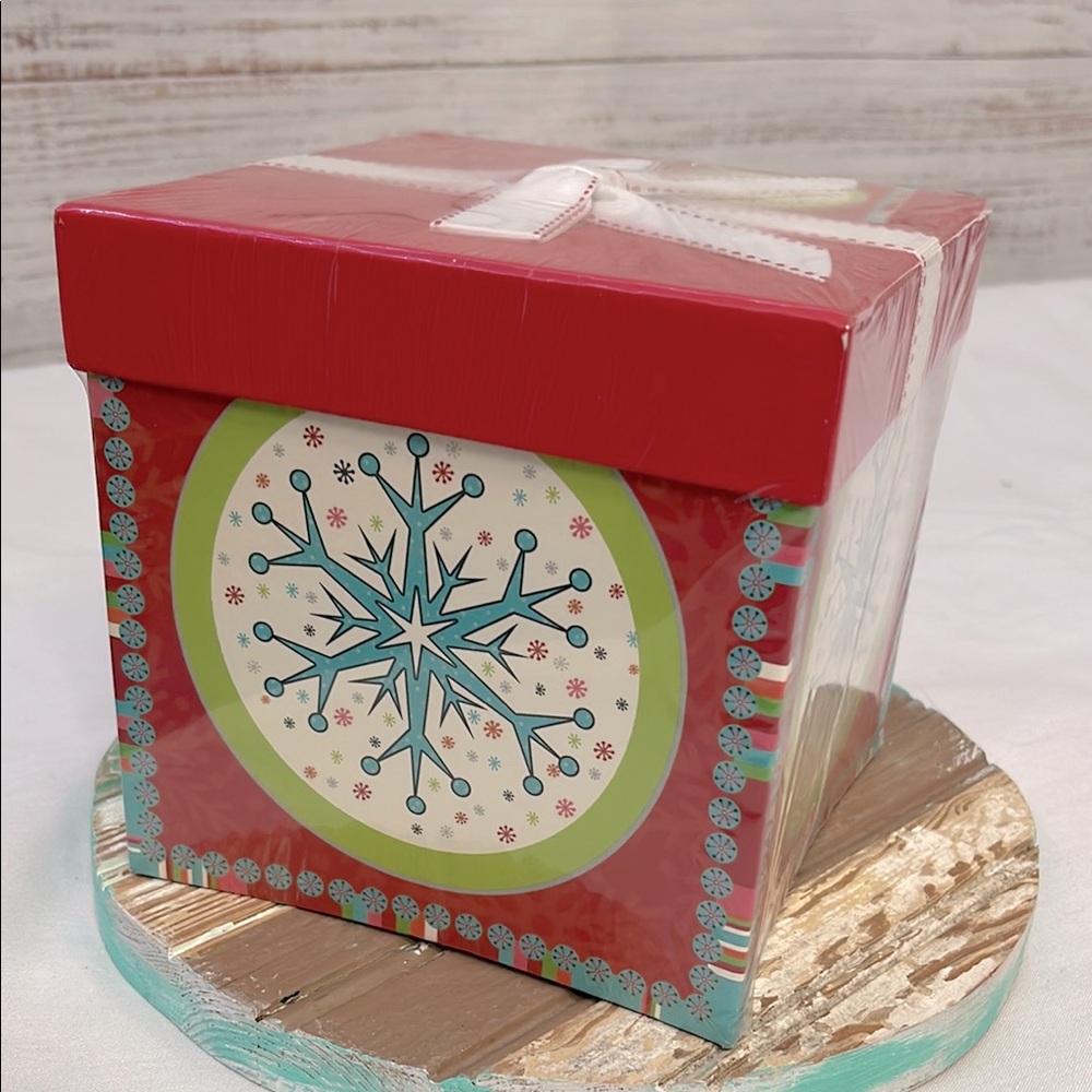 Red Gift Box with Snowflake Design set of 3